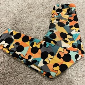 Lularoe Disney leggings